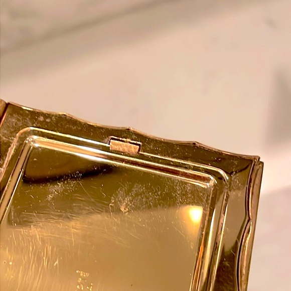Vintage Volupte Compact Case Mirror Gold Tone Geometric Design Circa 1950’s EUC - Picture 10 of 15